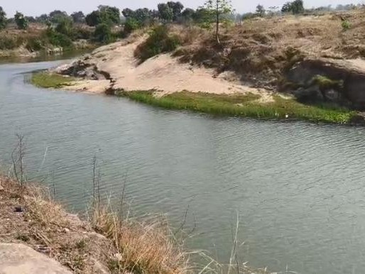 SECL कुसमुंडा से गुजरती है अहिरन नदी।