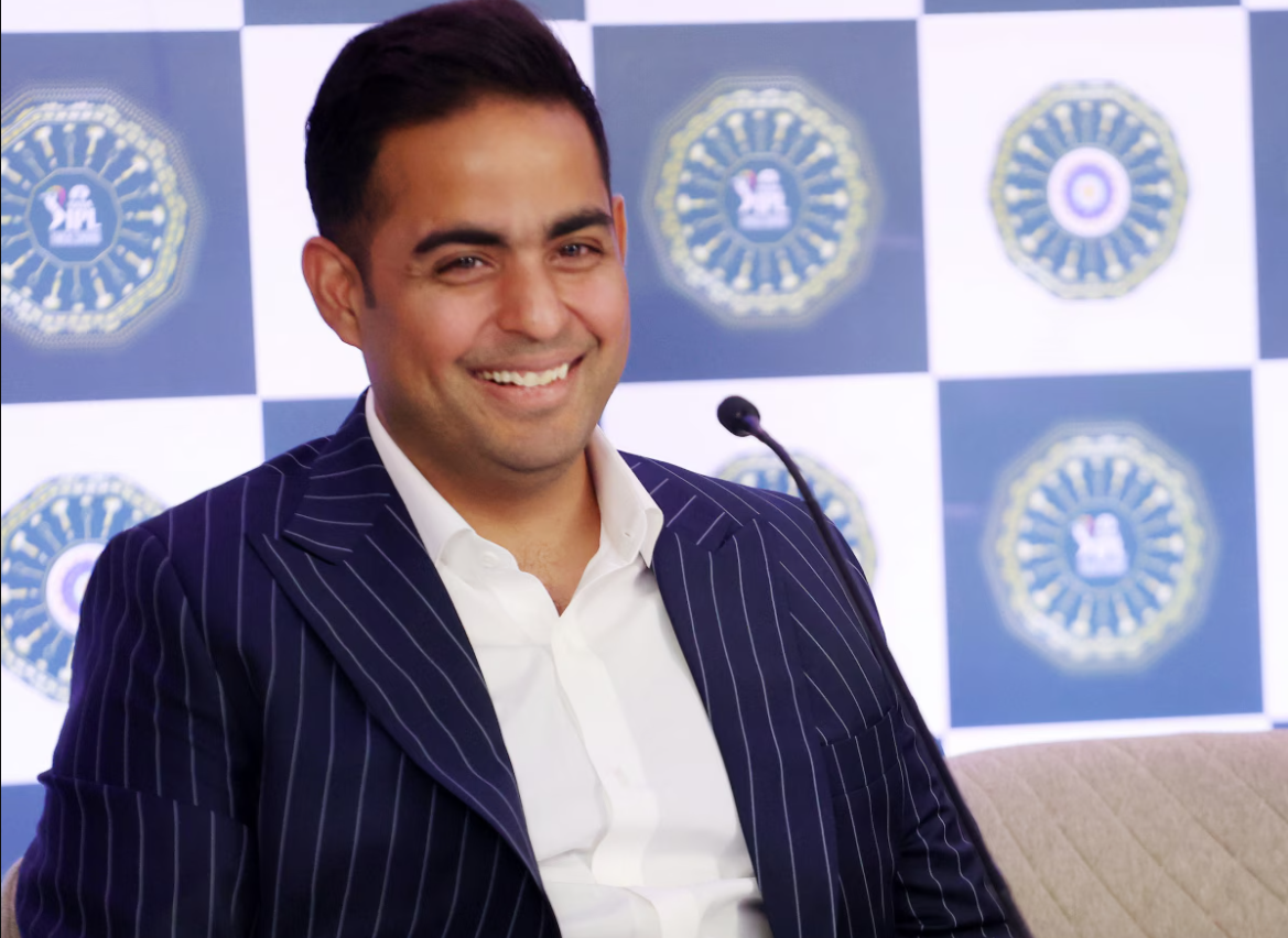 आकाश अंबानी जून 2022 में रिलायंस जियो इन्फोकॉम के चेयरमैन बने थे।