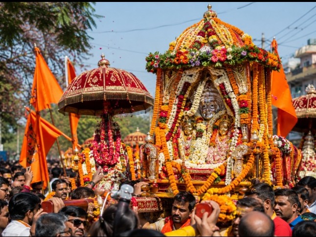 Baba Vishwanath Dola Rath Yatra Reaches Kashipur; Mehrotra Enterprises ...