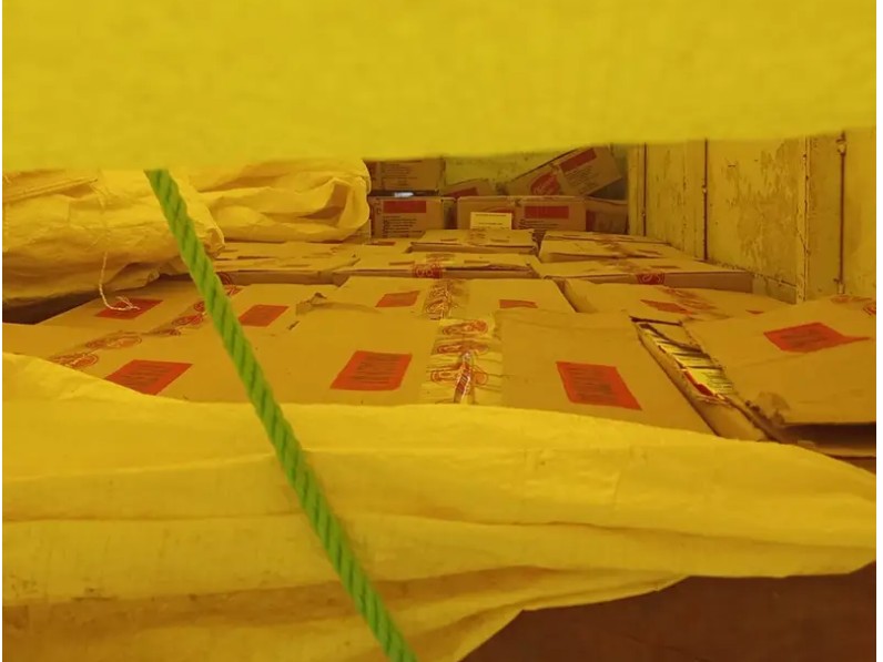 Lar Police Nab Liquor Pickup; Smugglers Change Route