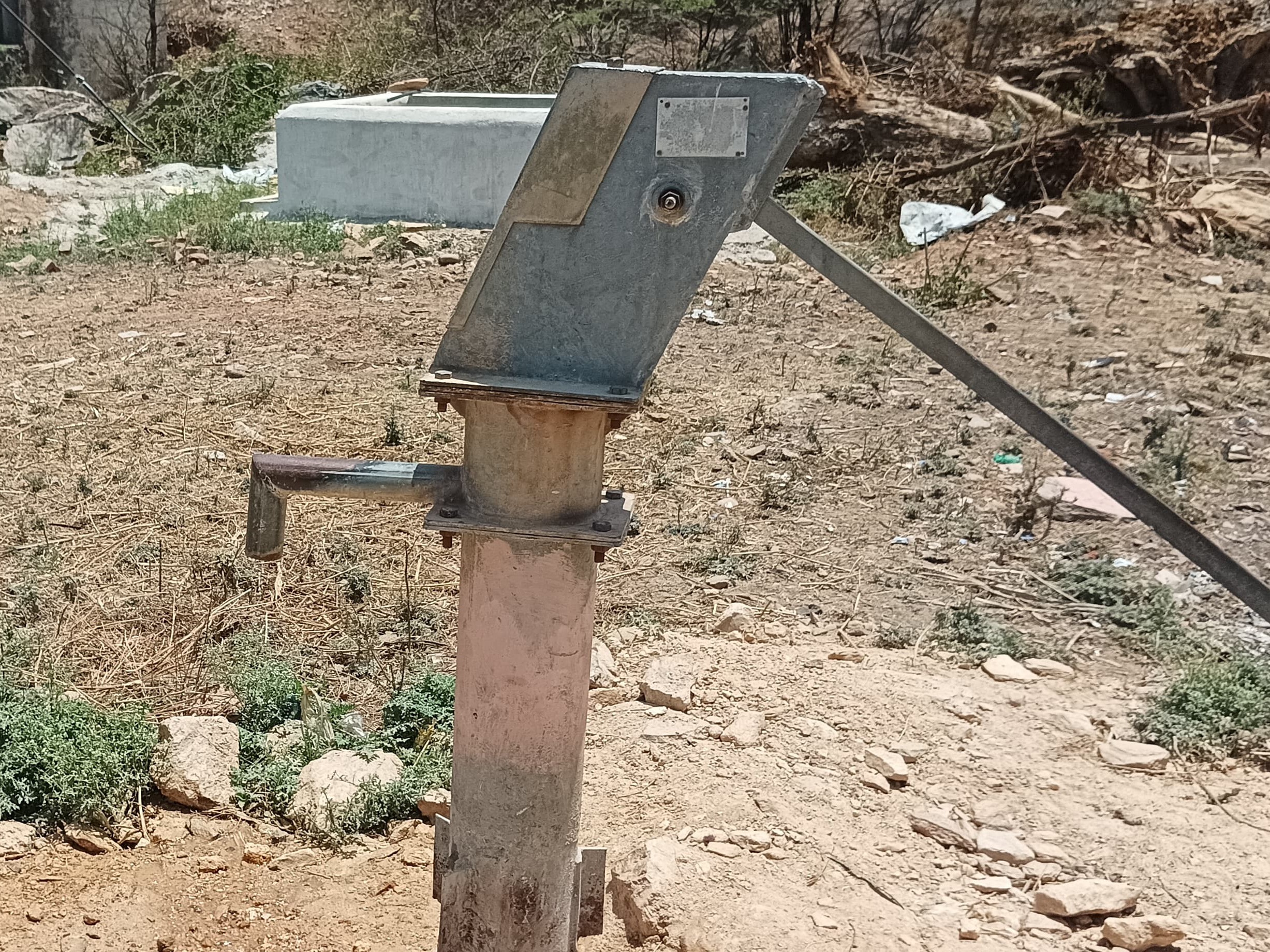 Rashmi Handpump Height Raised | Dainik Bhaskar Report Action