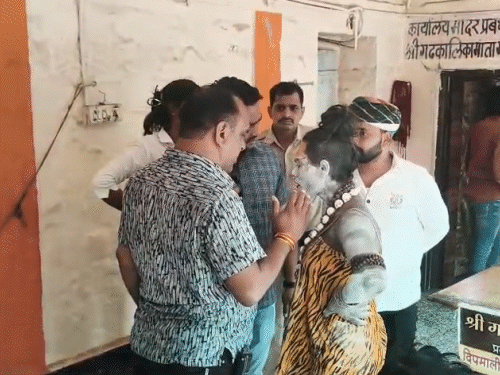 Ujjain Kinnar Akhada Mahamandaleshwar Petrol Self-Immolation Attempt ...