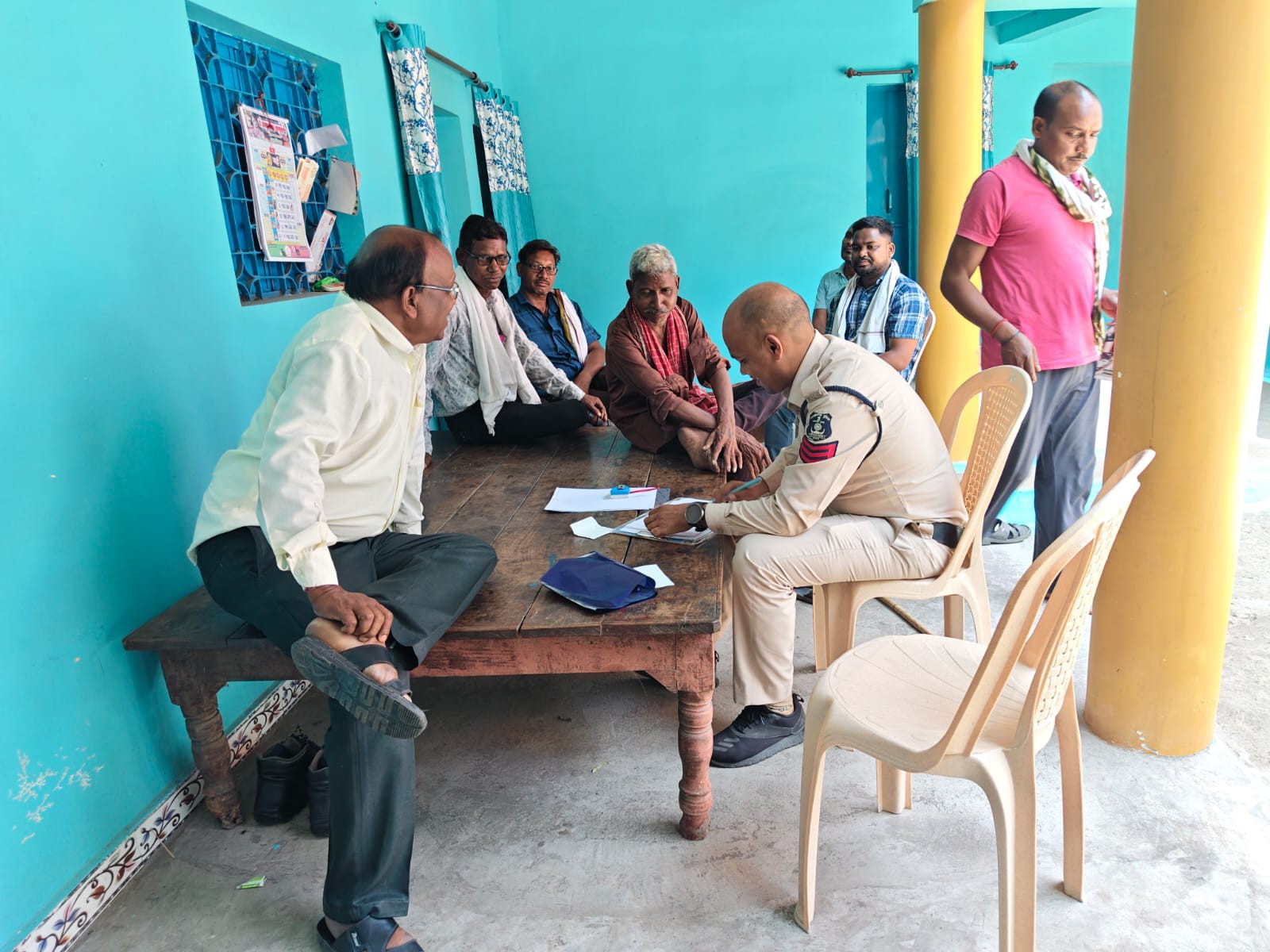 पुलिस ने मामले में मर्ग कायम कर जांच में जुट गई है।
