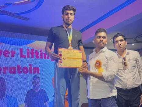 Unnao Powerlifting: Govind Yadav Silver, Yash Rajput Gold Medals