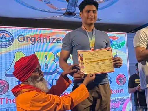 Unnao Powerlifting: Govind Yadav Silver, Yash Rajput Gold Medals