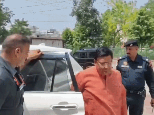 शहरी एवं स्थानीय निकाय मंत्री विपुल गोयल ने इस घोटाले की जांच के निर्देश दिए हैं।