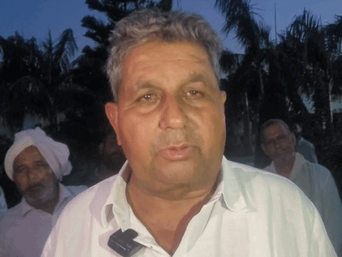 कुरुक्षेत्र के गांव थाना के मामचंद अपनी बात रखते हुए। चुनाव उनको सबसे ज्यादा वोट मिली। - Dainik Bhaskar
