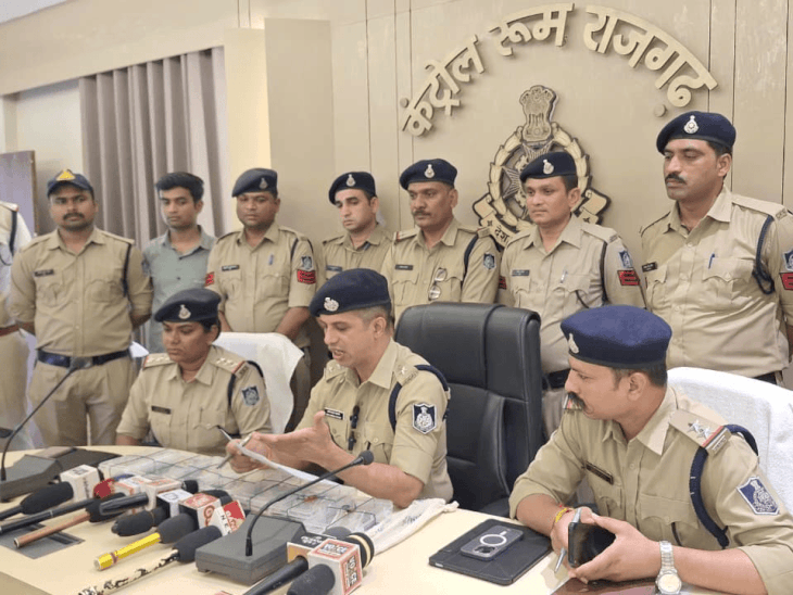 पुलिस ने आरोपियों को गिरफ्तार कर लिया है।