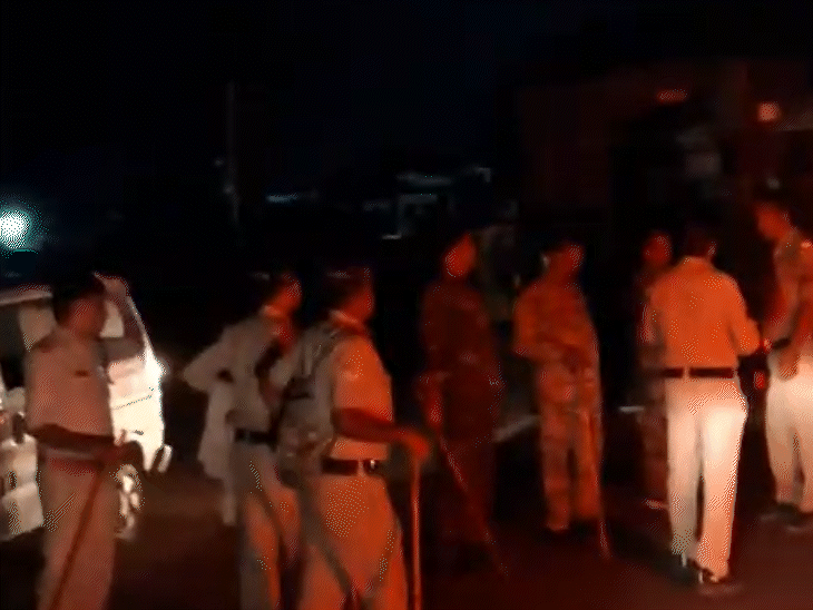 Angry people blocked the road due to the incident. The administration is trying to pacify them