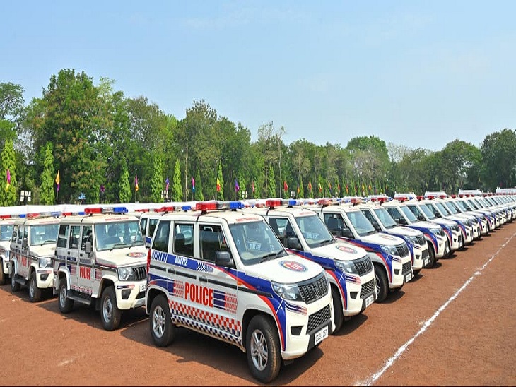 112 के 400 वाहनों को हरी झंडी दिखाकर रवाना किया गया।
