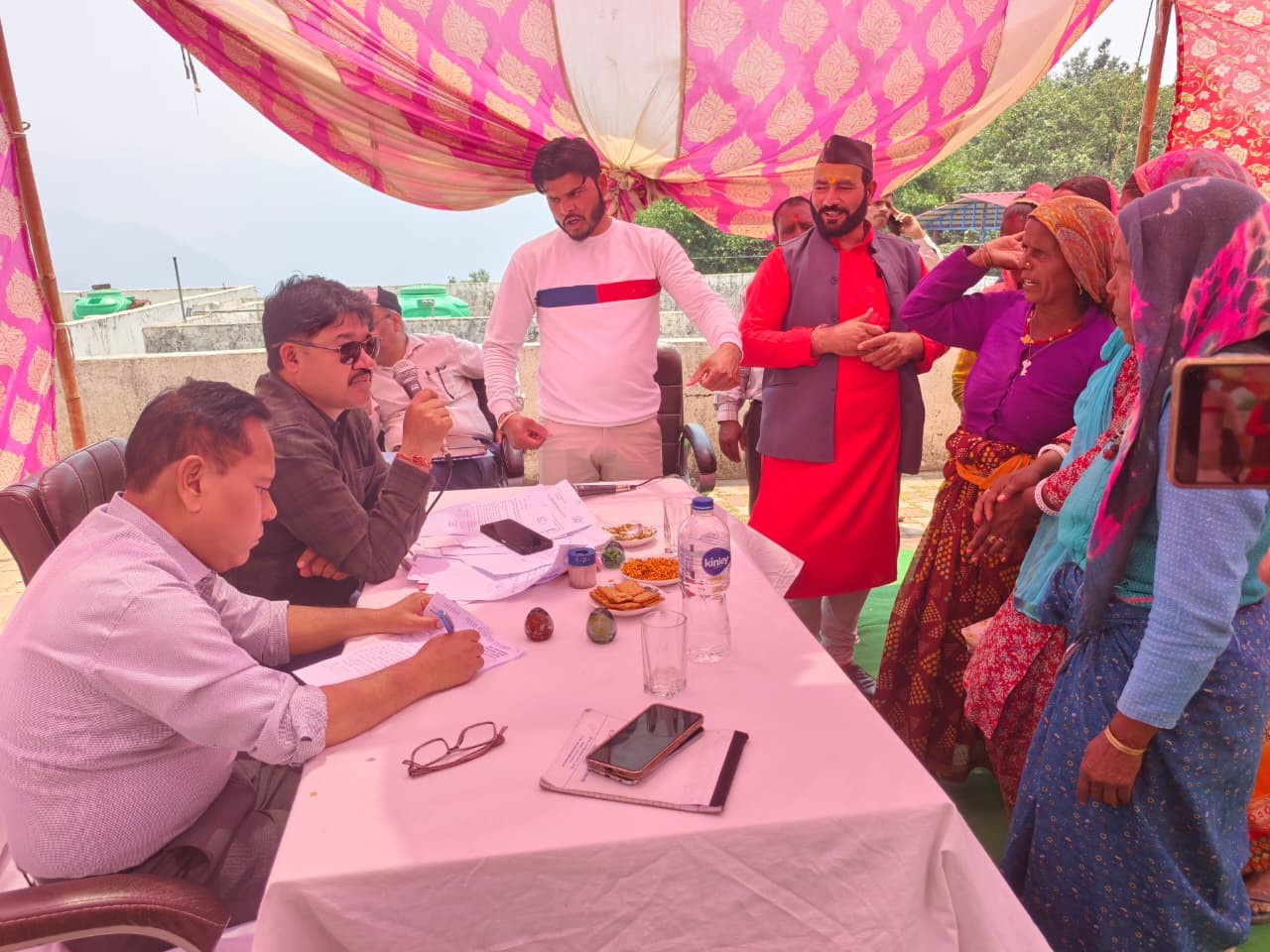 Basukedar Tehsil Diwas | ADM Shyam Rana Resolves 11 Complaints, Orders ...