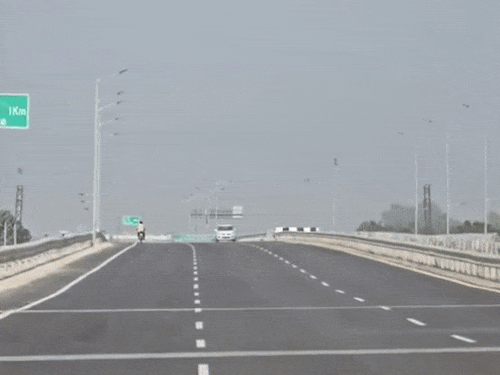 The Ambala-Chandigarh Greenfield Highway is 61 kilometers long.