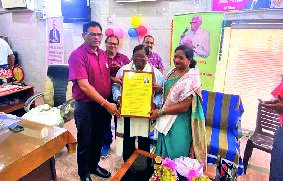 Teacher Rakesh Rahi, who imparted Hindi knowledge for 30 years, was ...