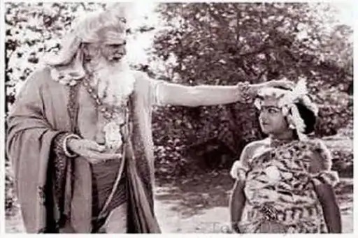 फिल्म ‘ब्रह्मऋषि विश्चामित्र’ के एक सीन में जूनियर एनटीआर।
