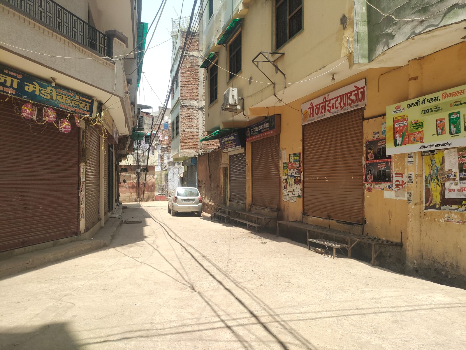 हड़ताल के चलते ग्वालियर की सूनी पड़ी दवा मार्केट।