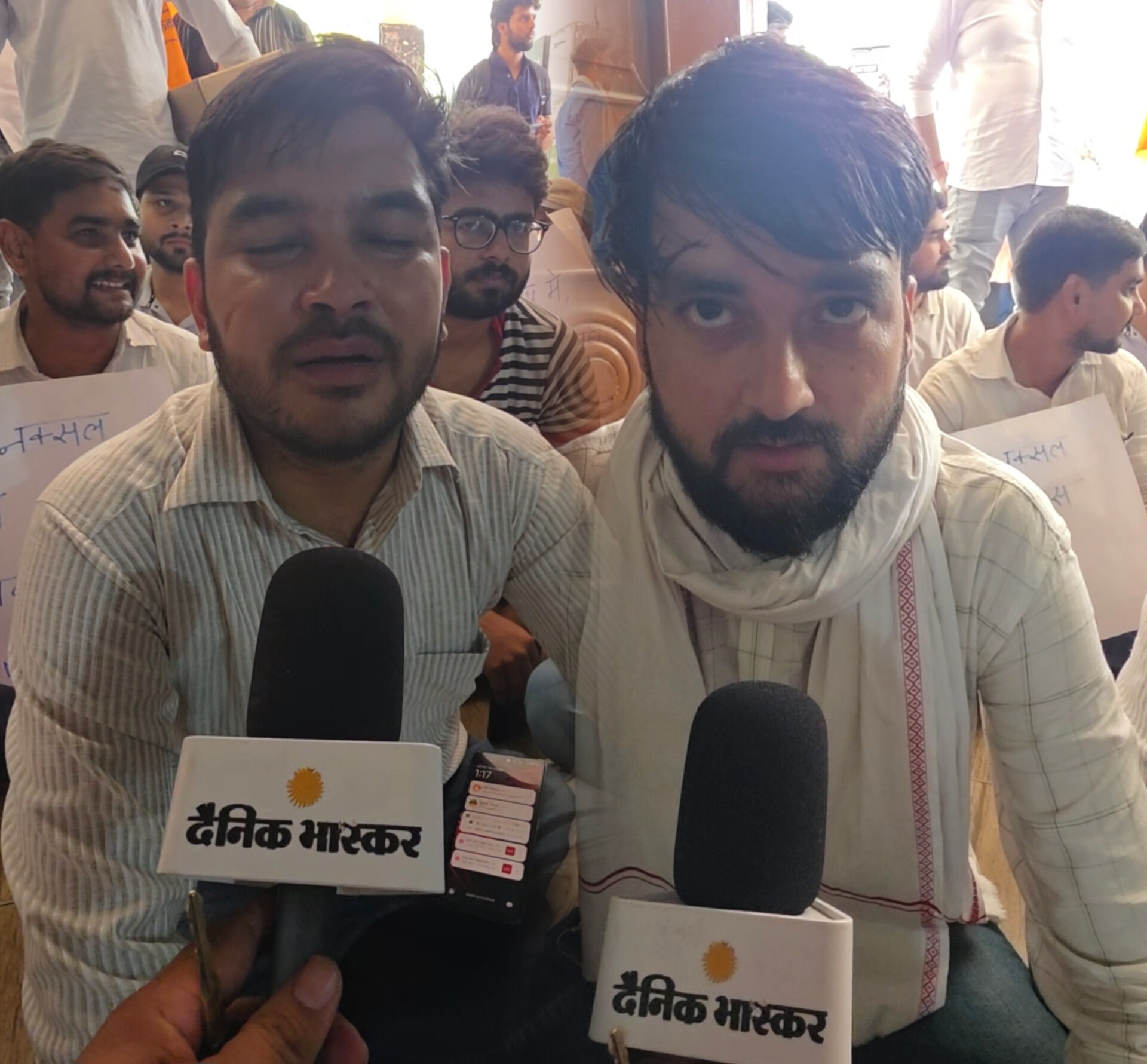 बीएचयूच्या विद्यार्थ्यांनी सांगितले- विद्यापीठ ज्या अभ्यासक्रमाबद्दल बोलत आहे, तो आमच्यासमोर आणून दाखवा.