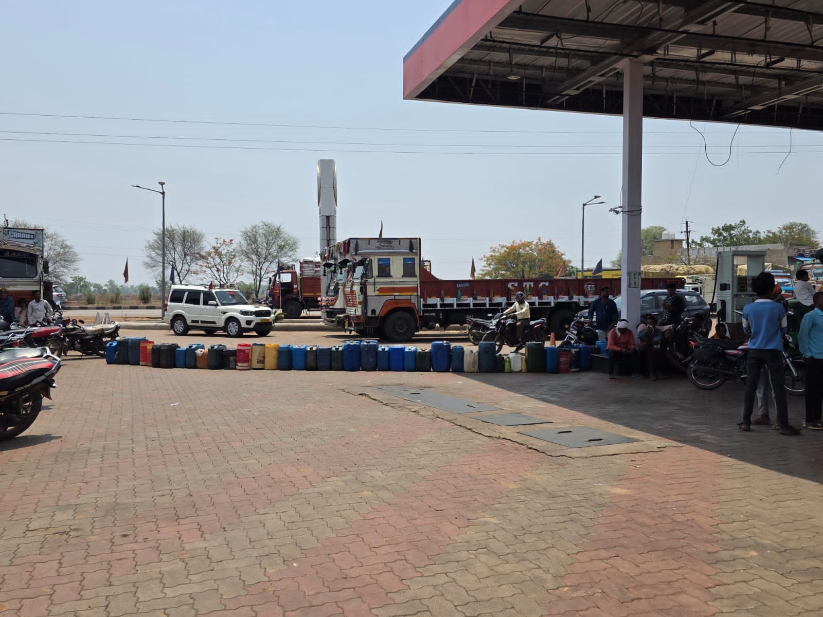 Balodabazar Petrol Pump Sealed | Collector Kuldeep Sharma Order Violation