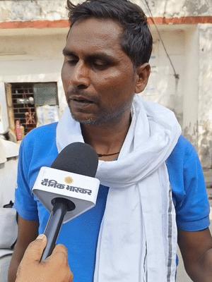 रणबीर सिंह ने बताया कि एम्बुलेंस के नाम पर हमसे जबरन 1 हजार रुपए वसूल लिए गए।