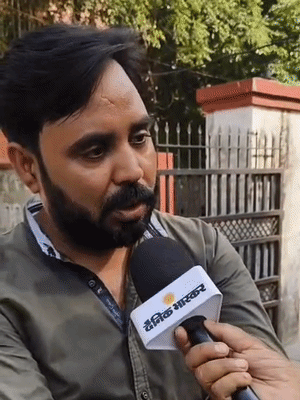 नीलेश ने कहा- पोस्टमार्टम हाउस की व्यवस्था पूरी तरह चरमरा चुकी है और गरीब परिवारों को घंटों परेशान किया जा रहा है।