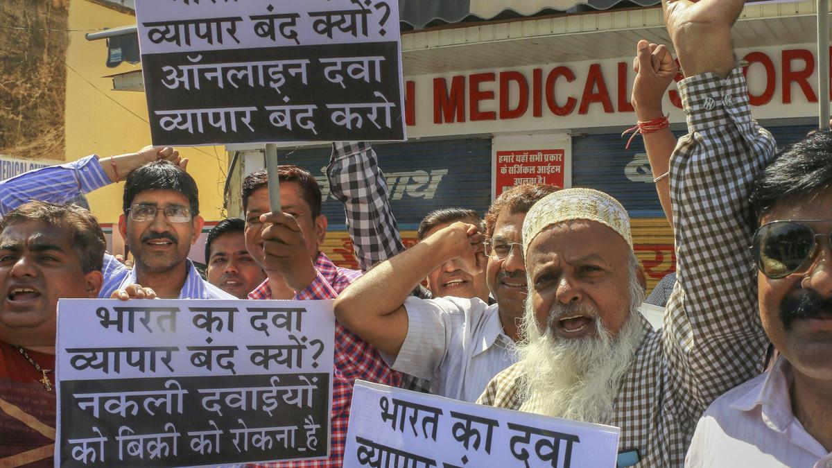AIOCD के ऐलान के बाद देशभर में 20 मई को दवा दुकानों का बंद बुलाया गया है।