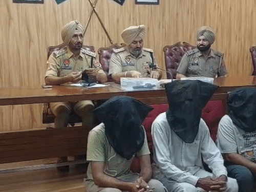 पुलिस ने सिंगर के मर्डर केस में 3 आरोपियों को गिरफ्तार किया है।