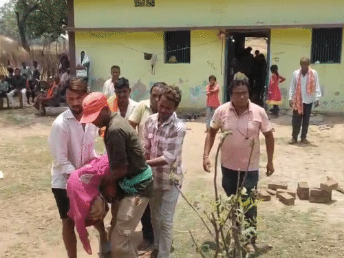 बताया जा रहा है कि पत्नी पति की मौत के सदमे में खुदखुशी की है।