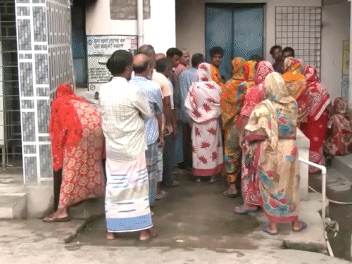 फालता में वोटिंग से पहले मॉक पोल हुआ। - Dainik Bhaskar