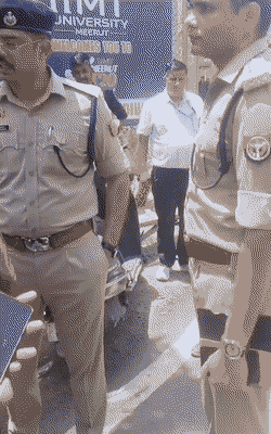 छात्रा की मौत के बाद से यूनिवर्सिटी स्टूडेंट हंगामा करने लगे थे।