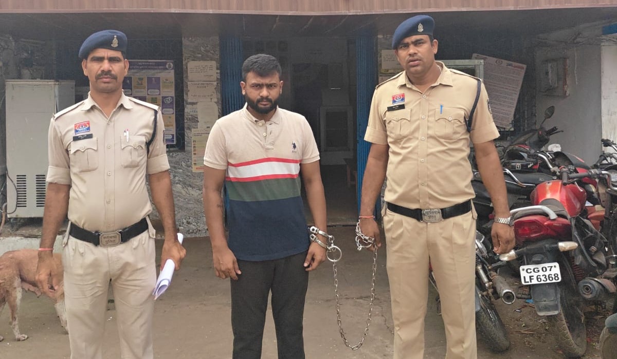 पुलिस ने आरोपी सागर जायसवाल को गिरफ्तार कर लिया है।