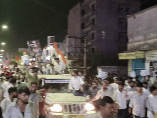 पिपराली सर्किल से CLC चौक तक निकले आक्रोश मार्च में बड़ी संख्या में युवा शामिल हुए।