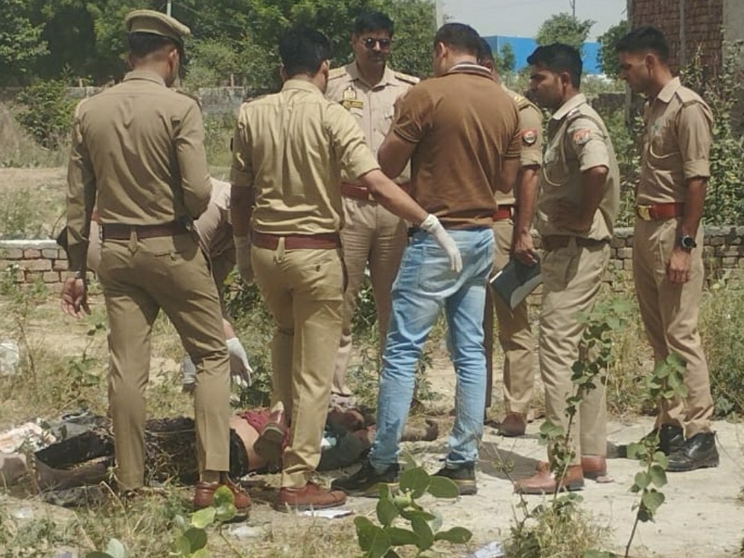 Agra Malpura Gamari Village Laborer Body Found in Plot