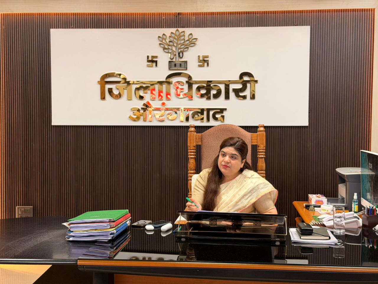 औरंगाबाद डीएम अभिलाषा शर्मा।