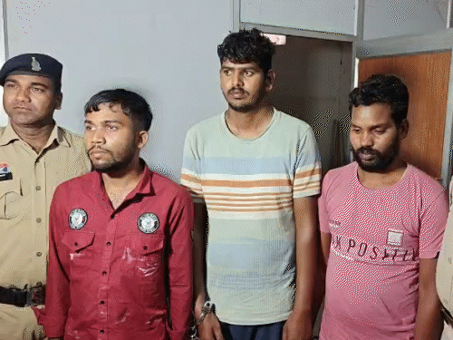 वारदात के बाद गुजरात भाग गए थे आरोपी।