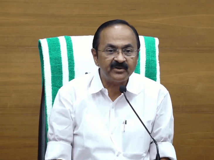 वीडी सतीशन ने 18 मई को केरलम CM पद की शपथ ली और उसी दिन पहली कैबिनेट बैठक में 5 बड़े फैसले किए थे।