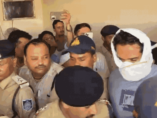 23 मई को समर्थ को कोर्ट में पेश किया गया, जहां से उसे 7 दिन की पुलिस रिमांड पर भेज दिया गया.