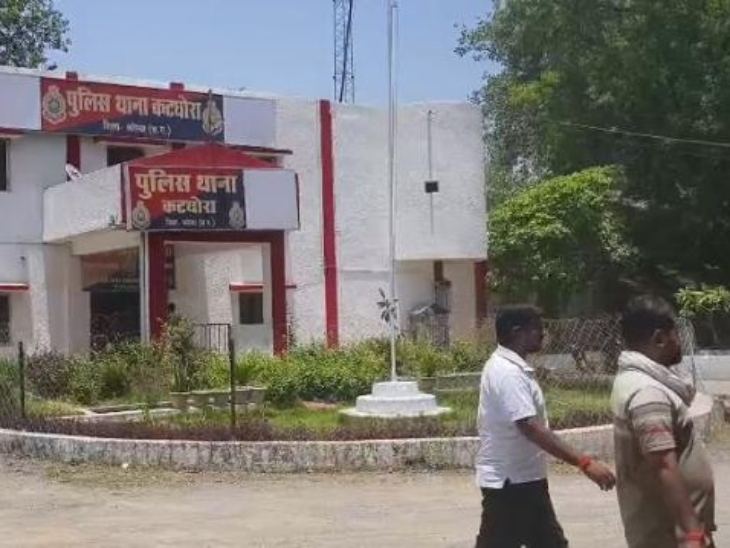 पुलिस ने जल्द गिरफ्तारी का आश्वासन दिया है।
