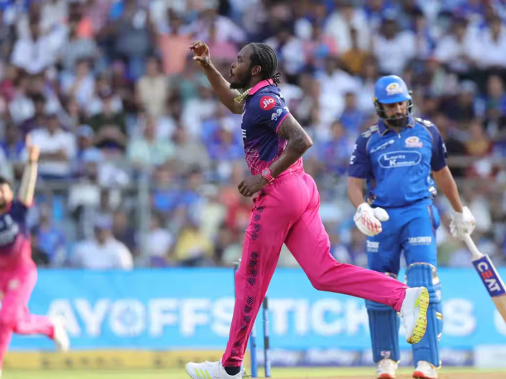 जोफ्रा आर्चर ने IPL में चौथी बार रोहित शर्मा को आउट किया।