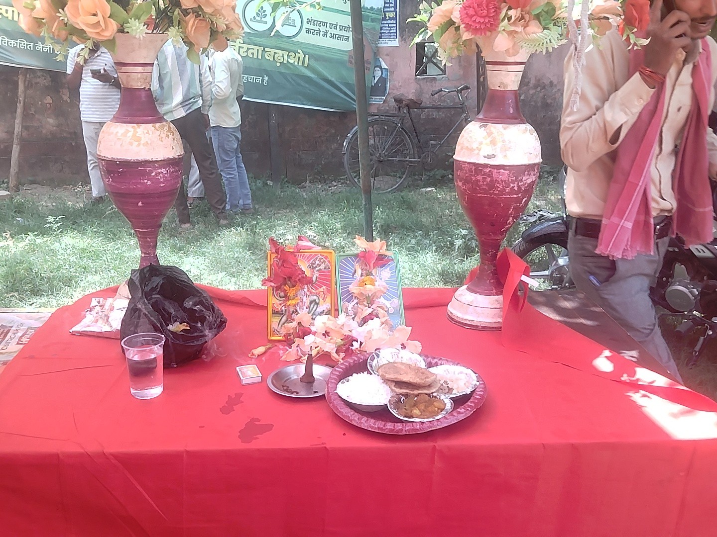 Jamunaha SDM Sanjay Rai Inaugurates Bhandara by Lekhpal Sangh