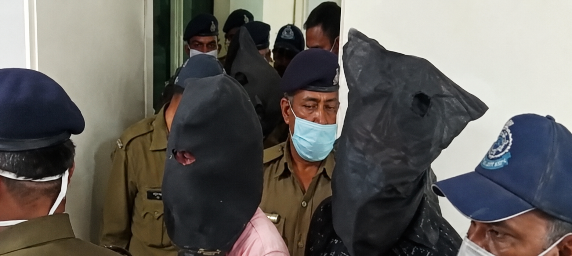 गोलू और लाला को पुलिस ने गिरफ्तार कर लिया था।