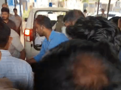 रूपनारायण सिन्हा का शव रायपुर के लिए रवाना किया गया।