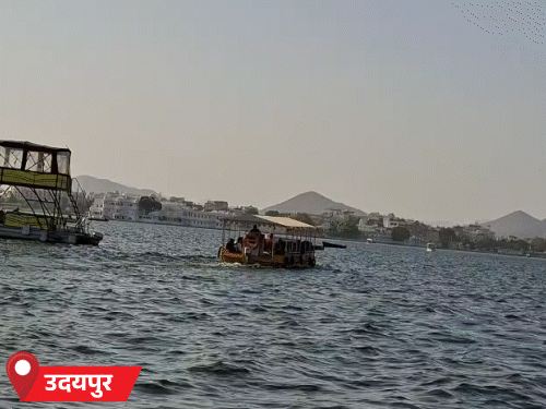 लू और गर्मी के कारण उदयपुर के अधिकतर टूरिस्ट स्पॉट इन दिनों सूने नजर आ रहे हैं। कुछ लेक में शाम के समय लोकल टूरिस्ट आ रहे हैं।