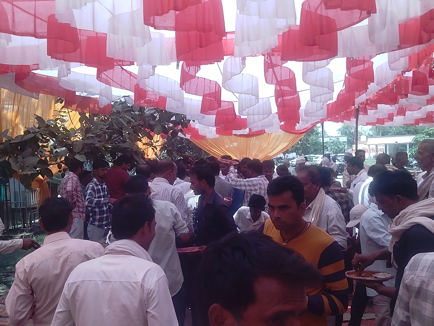 Jamunaha SDM Sanjay Rai Inaugurates Bhandara by Lekhpal Sangh