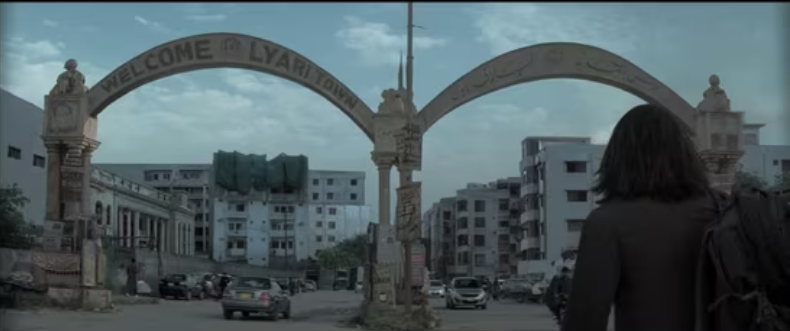फिल्म में दिखाया गया पाकिस्तान का लियारी टाउन थाईलैंड में बनाया गया था। - स्क्रीन ग्रैब