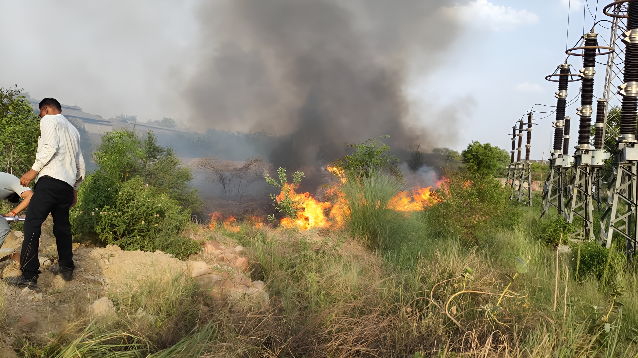 Fire broke out due to short circuit in 222 KV GSS, flames reached Nafed ...