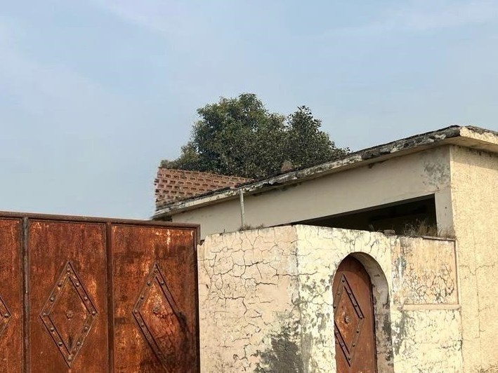 विवादित राइस मिल की फोटो।