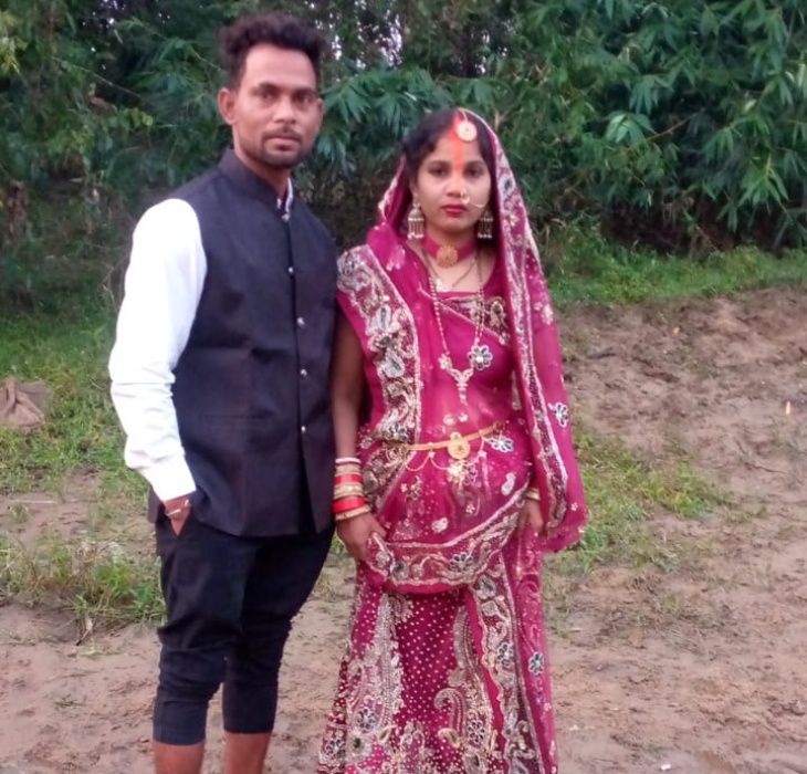 मुंगेर में आंधी-तूफान से महिला की मौत हुई है। पति गंभीर है।