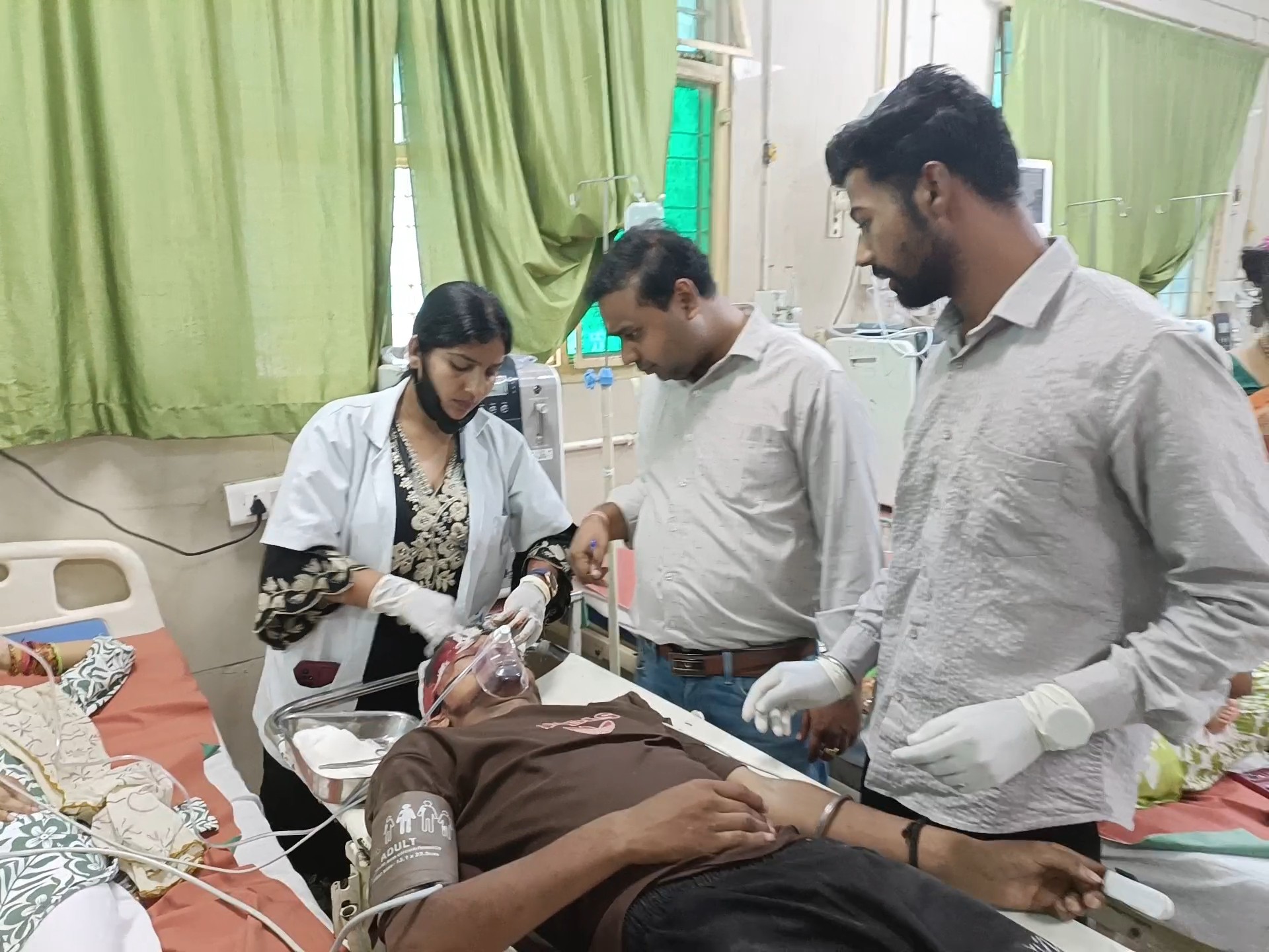 Farrukhabad Accident | Two Injured in Bike-Cycle Collision, Referred to ...
