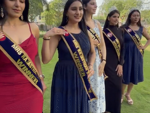 गोल्ड और सिल्वर कैटेगरी की टॉप मॉडल्स ने वीमन को पैशन पूरा करने के लिए आगे बढ़ने का मैसेज दिया।