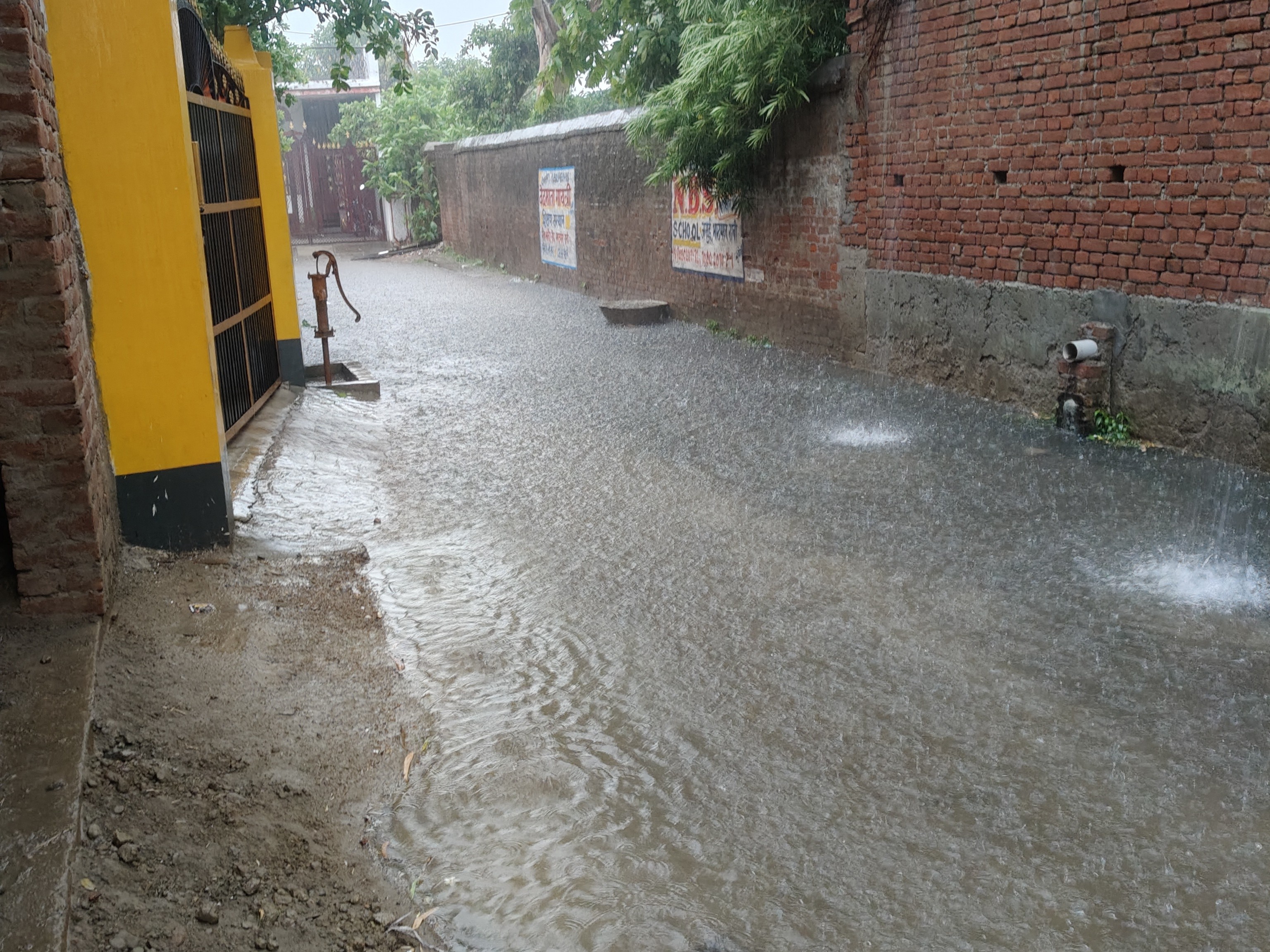 Bhatpar Rani Flooded: Crores Spent on Drains Fail Amid Heavy Rain