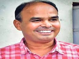 पूर्व विधायक विनोद सिंह के नाम को आगे बढ़ा कर भाकपा-माले ने दूसरी सीट पर महागठबंधन की मुश्किलें बढ़ा दी हैं।